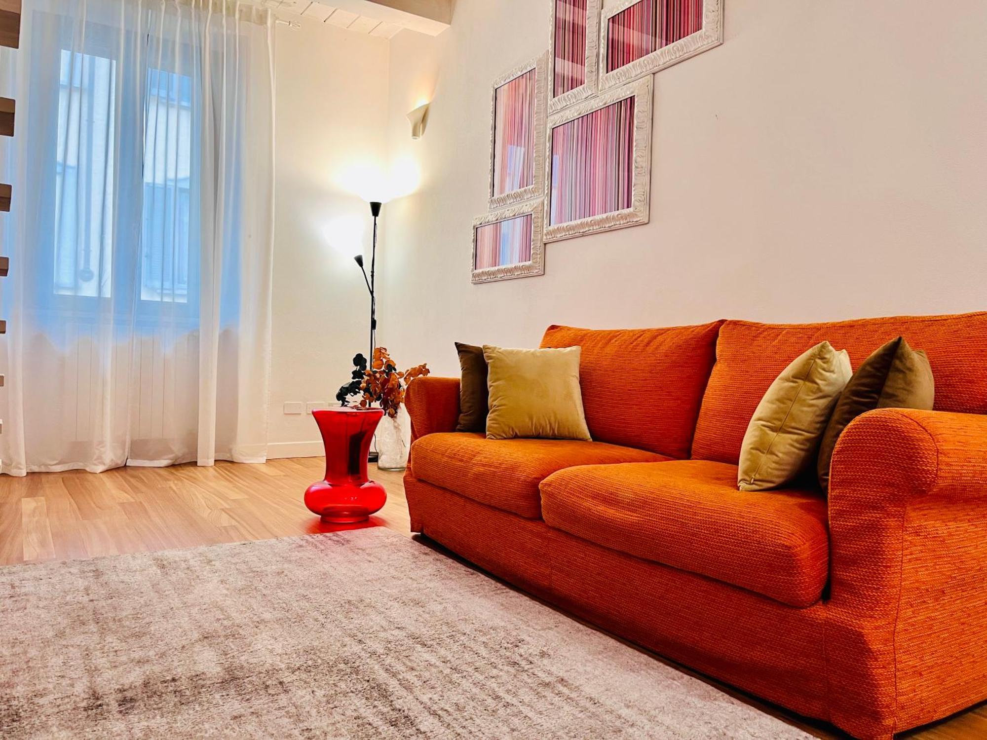 Riverside Loft Navigli - Spacious Two-Bedroom Apartment Milano Esterno foto